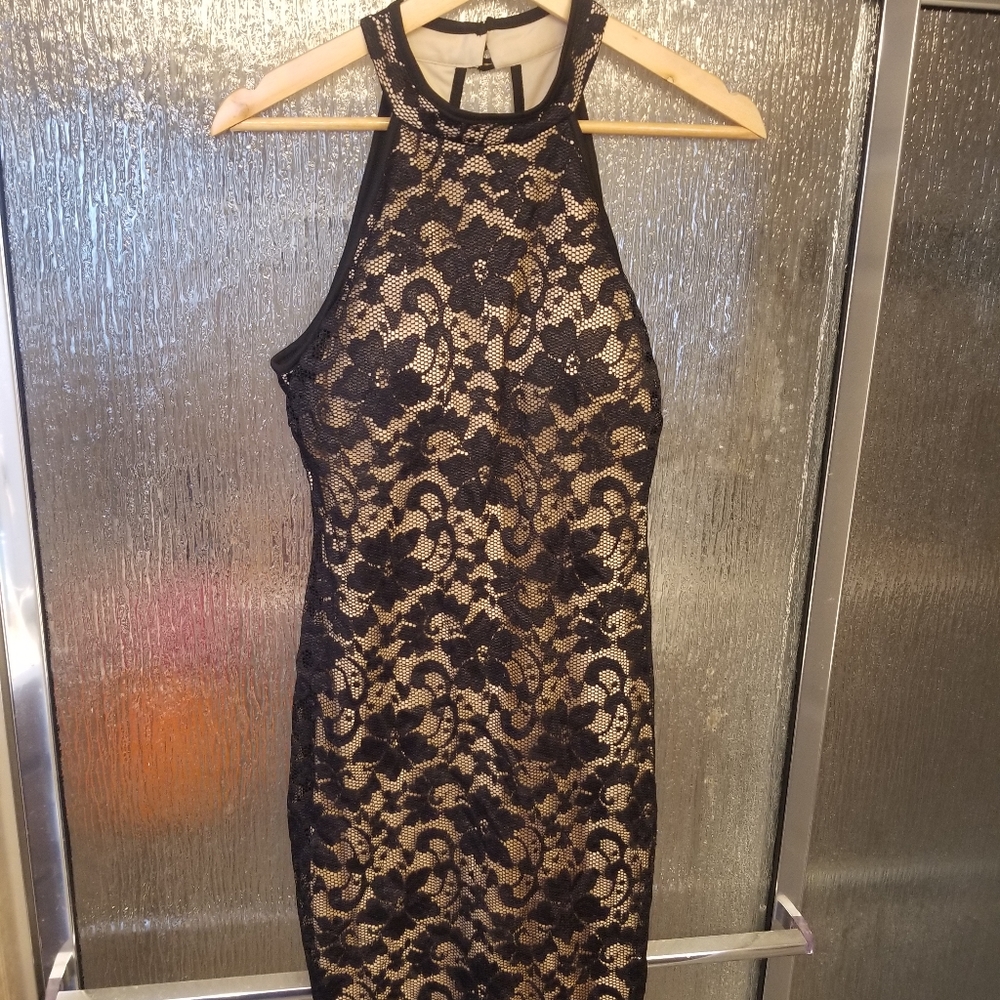 *NEW w/out tags* Windsor LBD halter neck size L (fits closer to S/M)